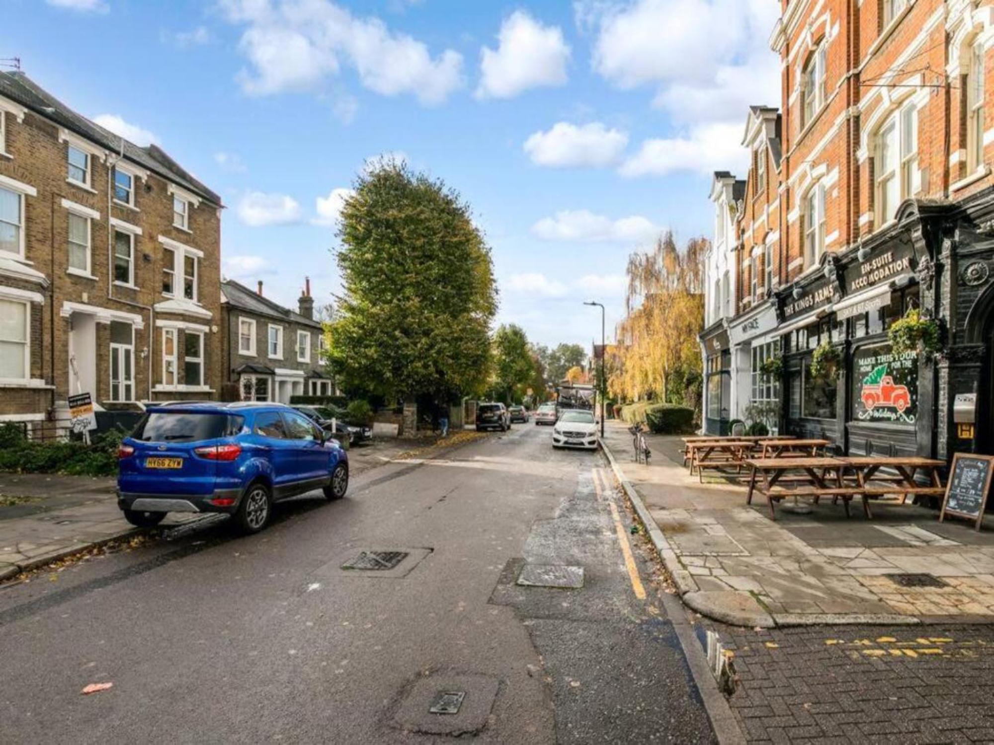 Pass The Keys Ealing Queen Of The Suburbs 2Bd Apartment London Bagian luar foto